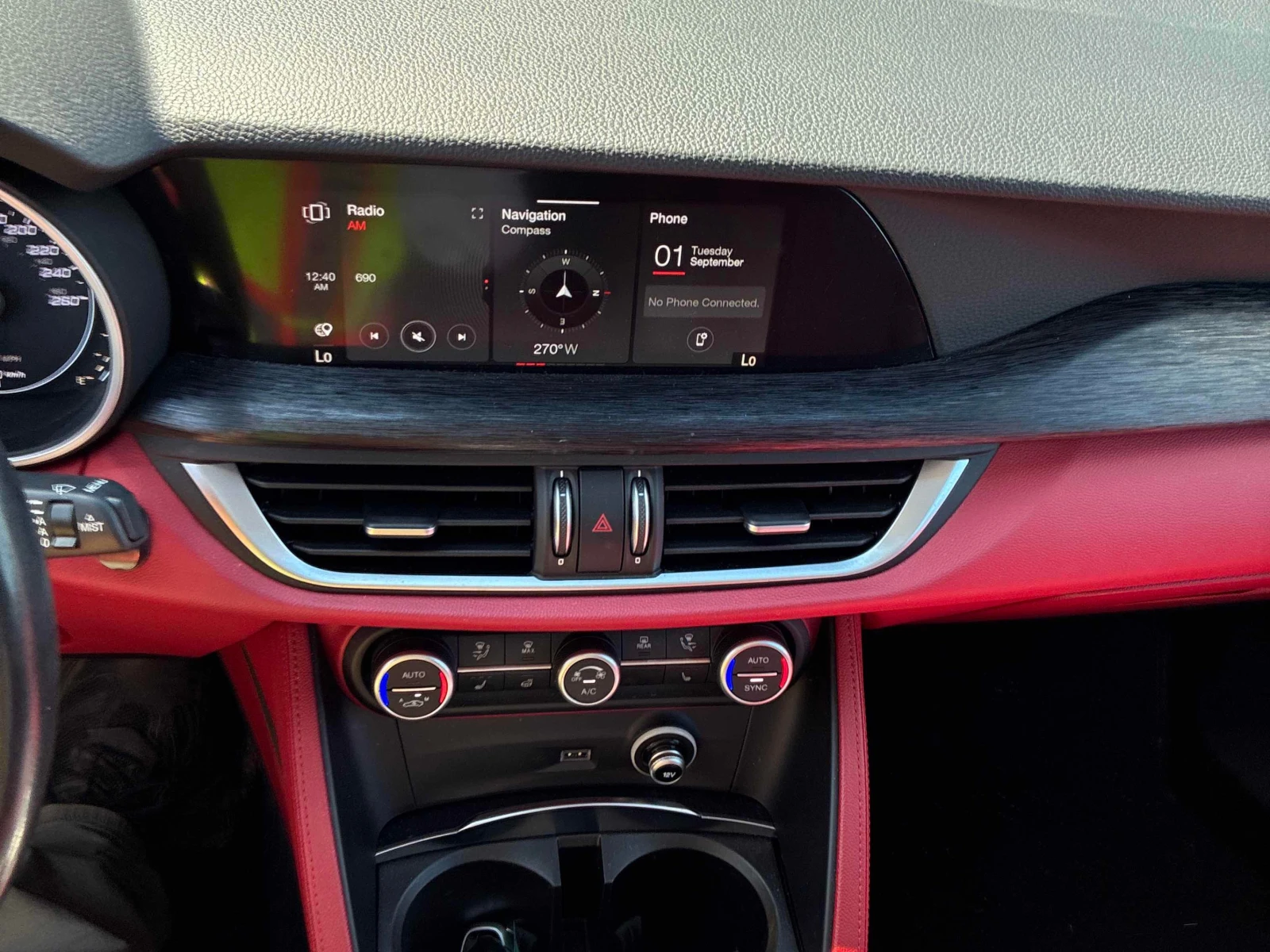 Alfa Romeo Stelvio * AWD * CARFAX * ОПЦИЯ ЗА ФИНАНСИРАНЕ, снимка 9 - Автомобили и джипове - 55921811