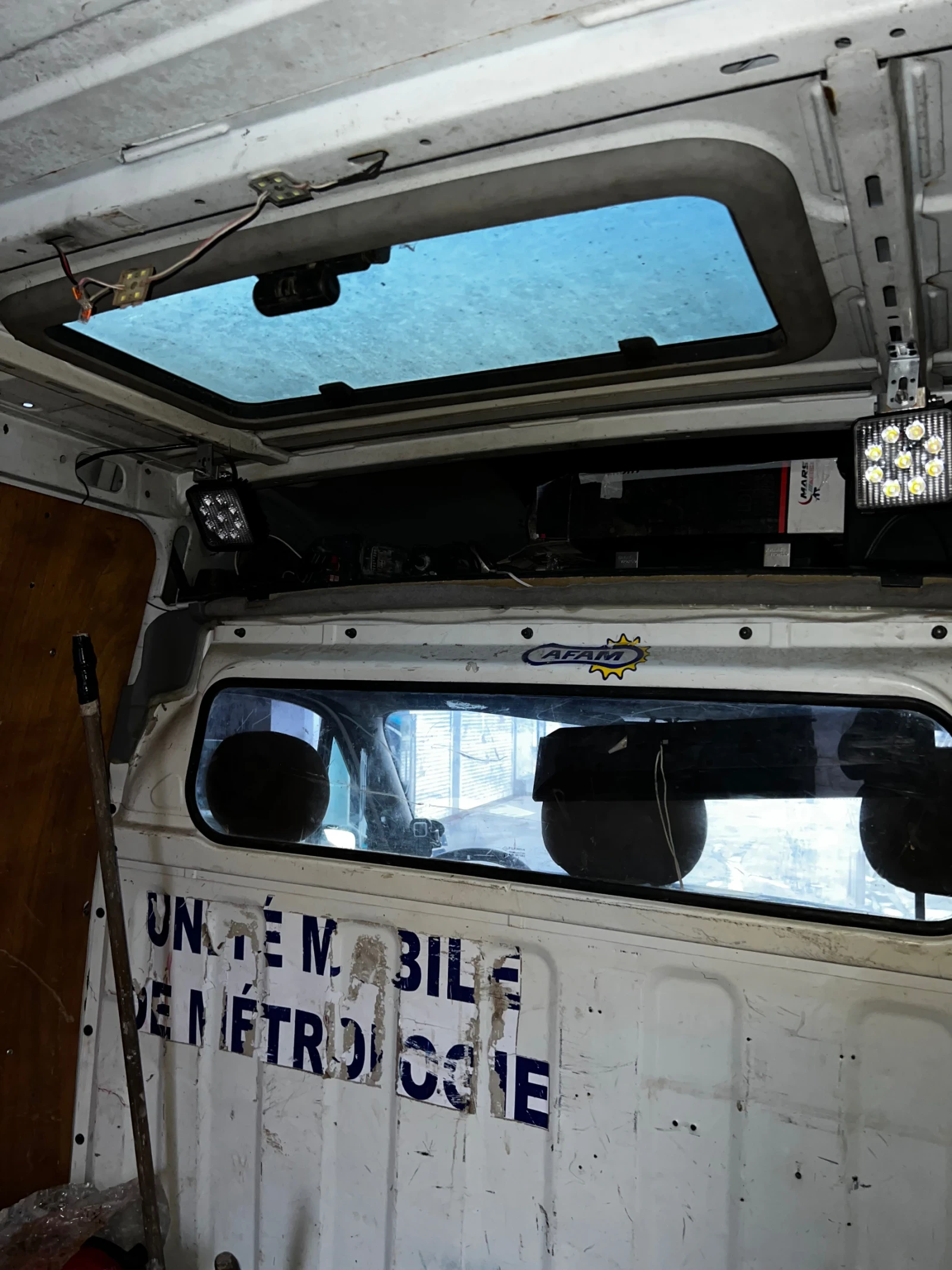 Renault Master 3.0 DCI 140кс, снимка 14 - Бусове и автобуси - 53926165