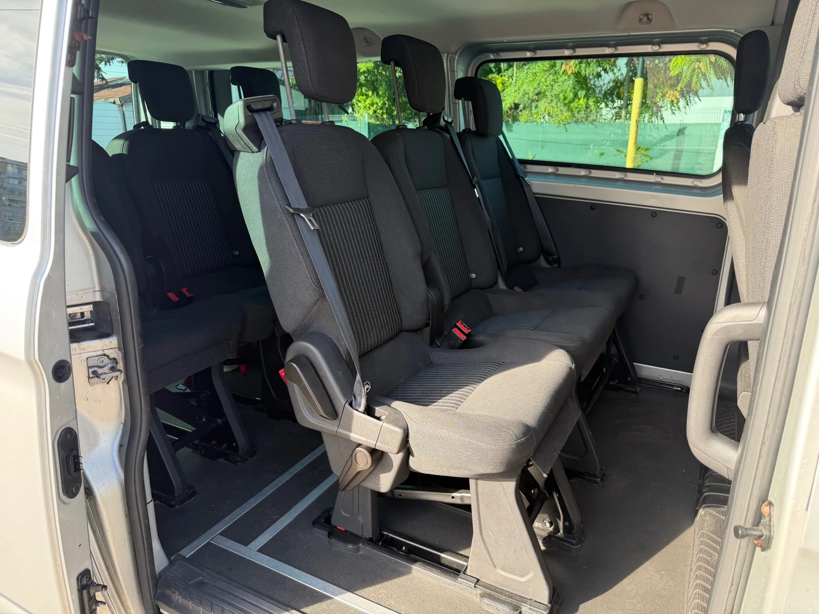 Ford Transit Custom, снимка 14 - Бусове и автобуси - 56329481