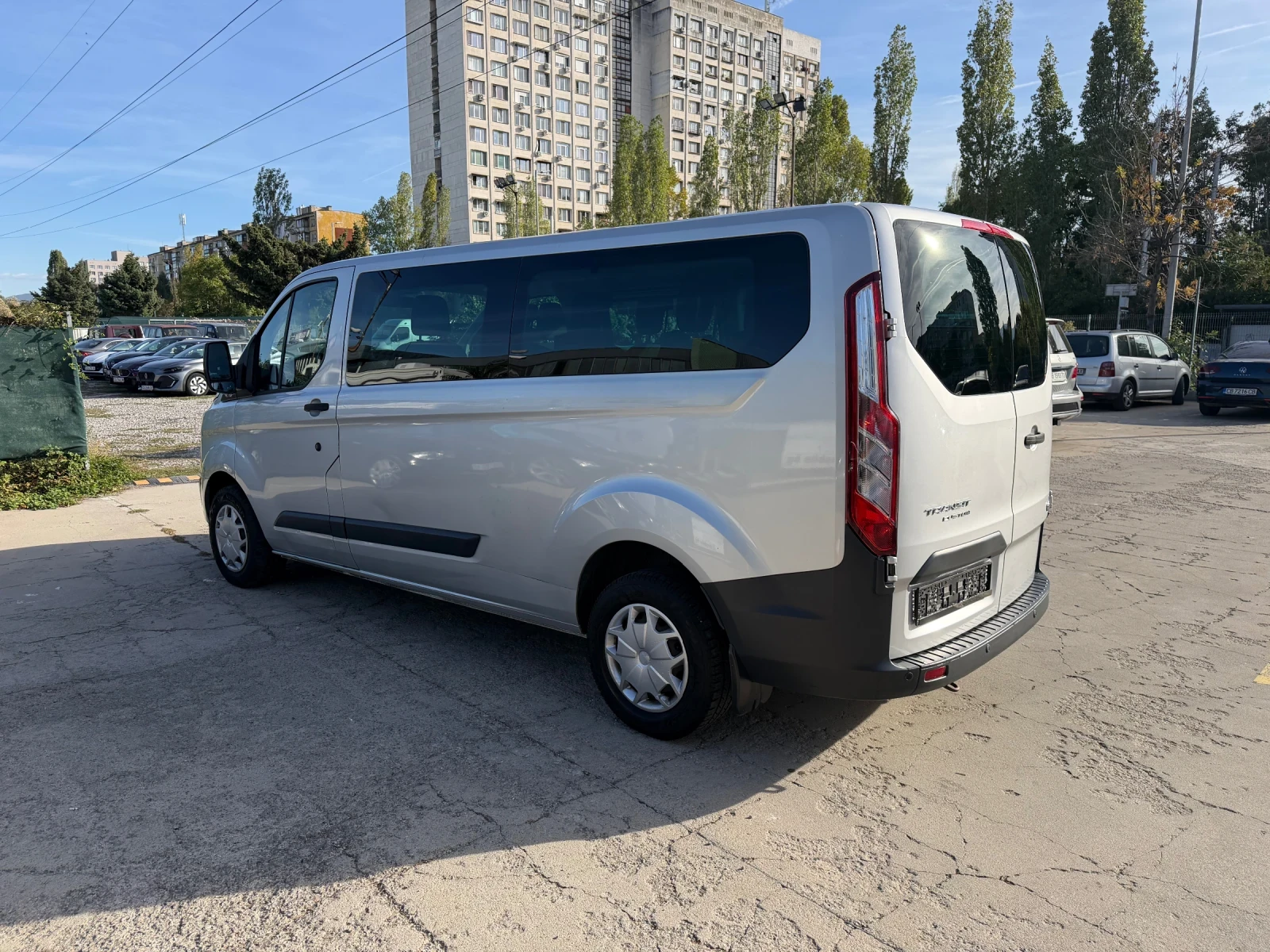 Ford Transit Custom, снимка 4 - Бусове и автобуси - 56329481