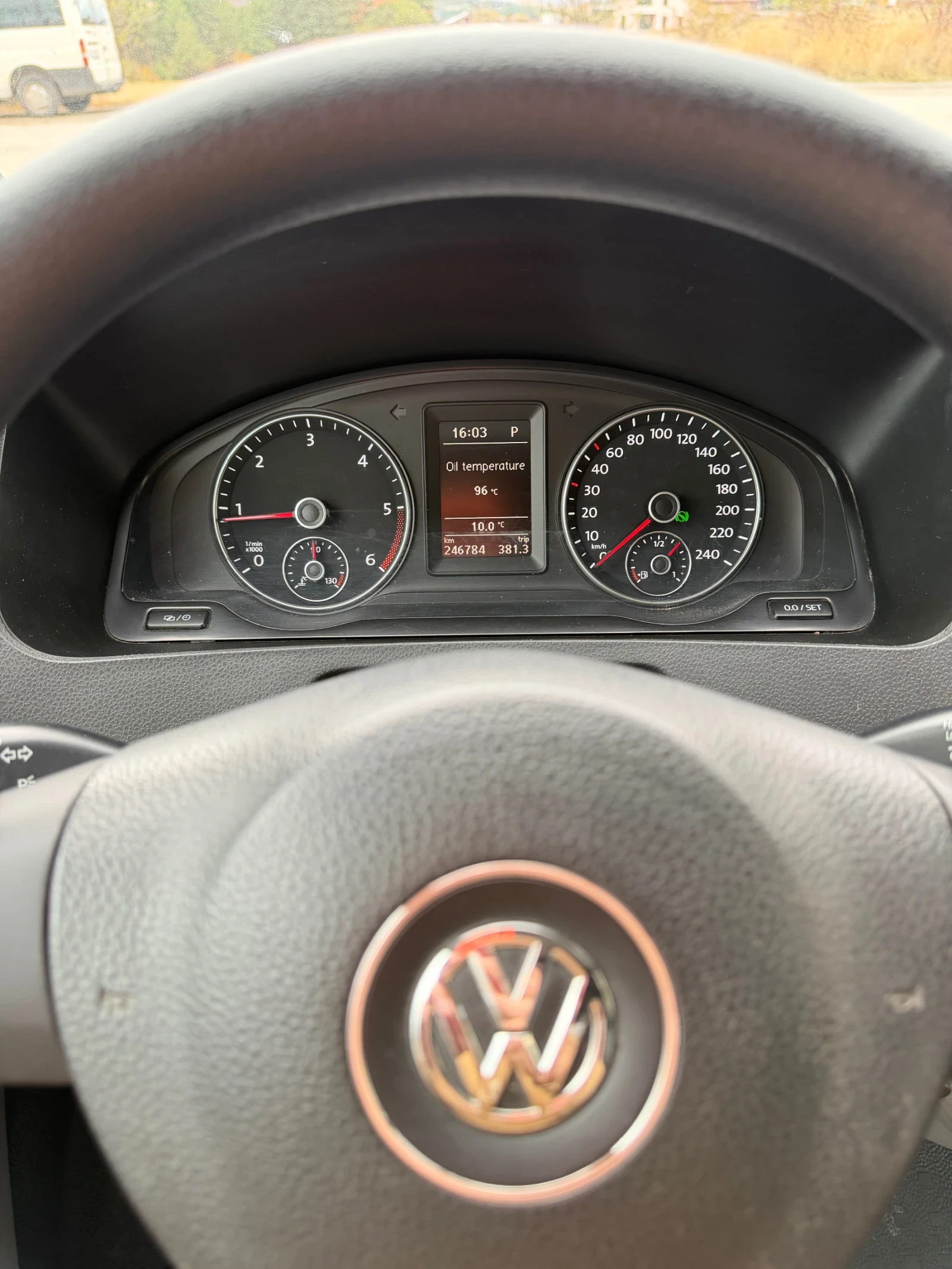 VW Transporter TDI, DSG7, Климатик, Теглич, снимка 3 - Бусове и автобуси - 56546064