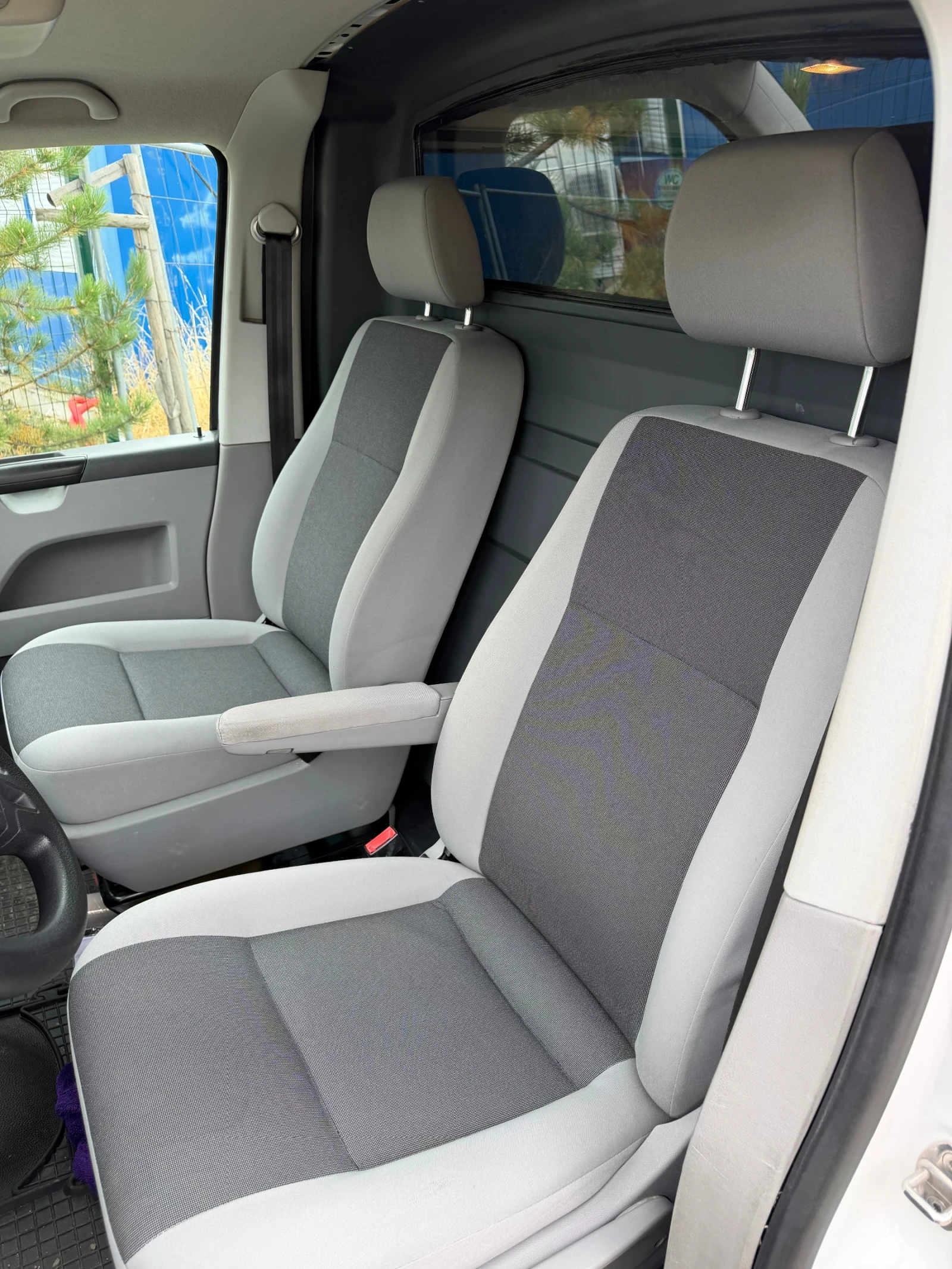 VW Transporter TDI, DSG7, Климатик, Теглич, снимка 7 - Бусове и автобуси - 56546064