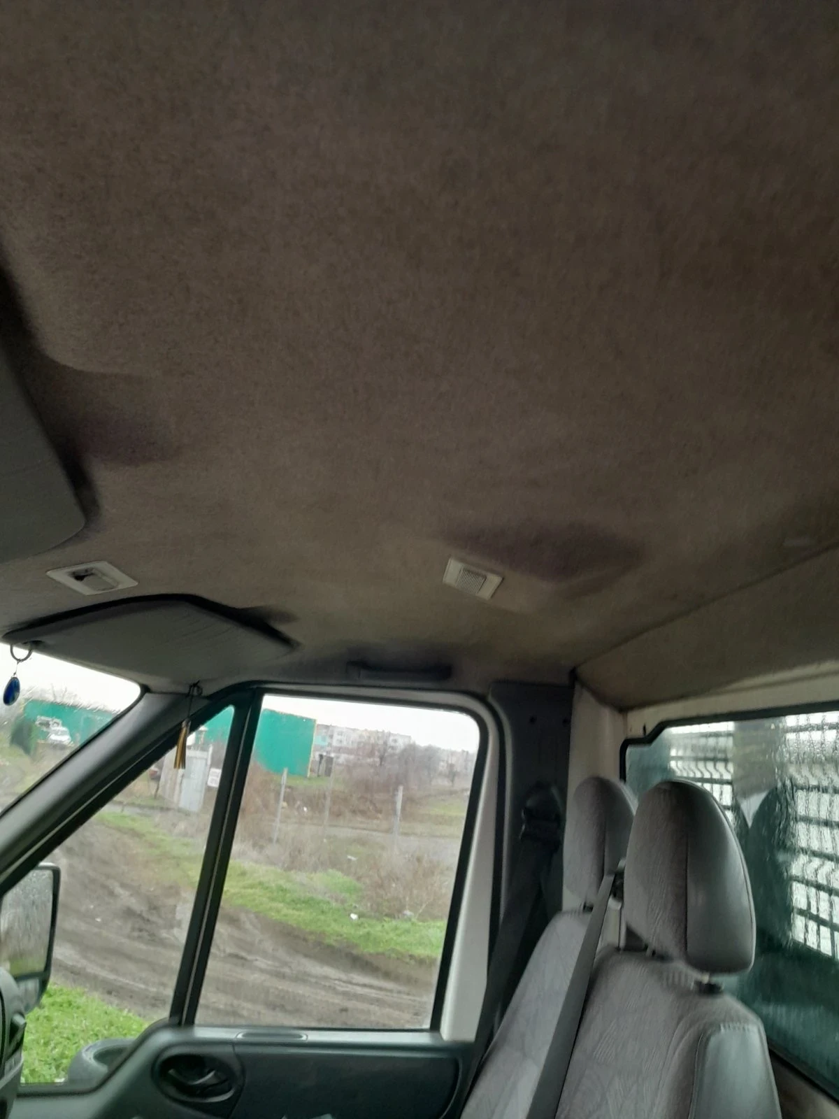 Ford Transit 2.4 - изображение 6