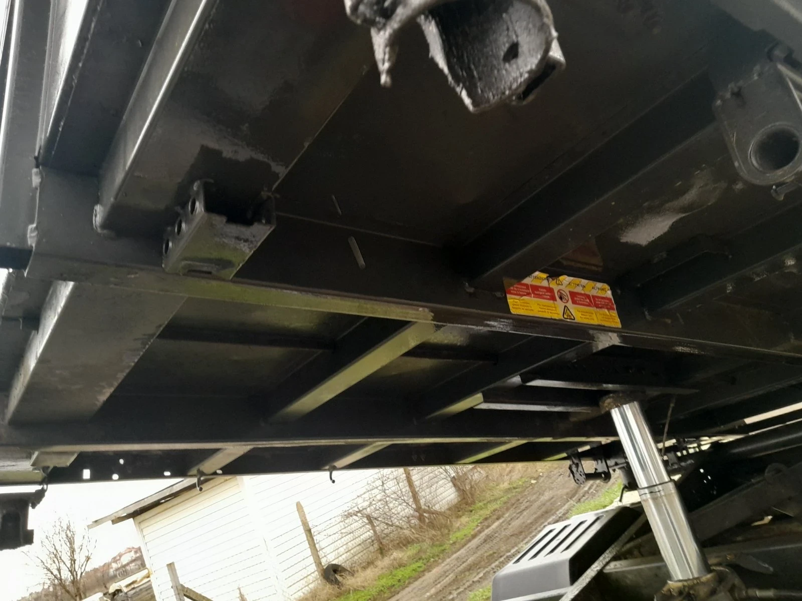 Ford Transit 2.4 - изображение 8