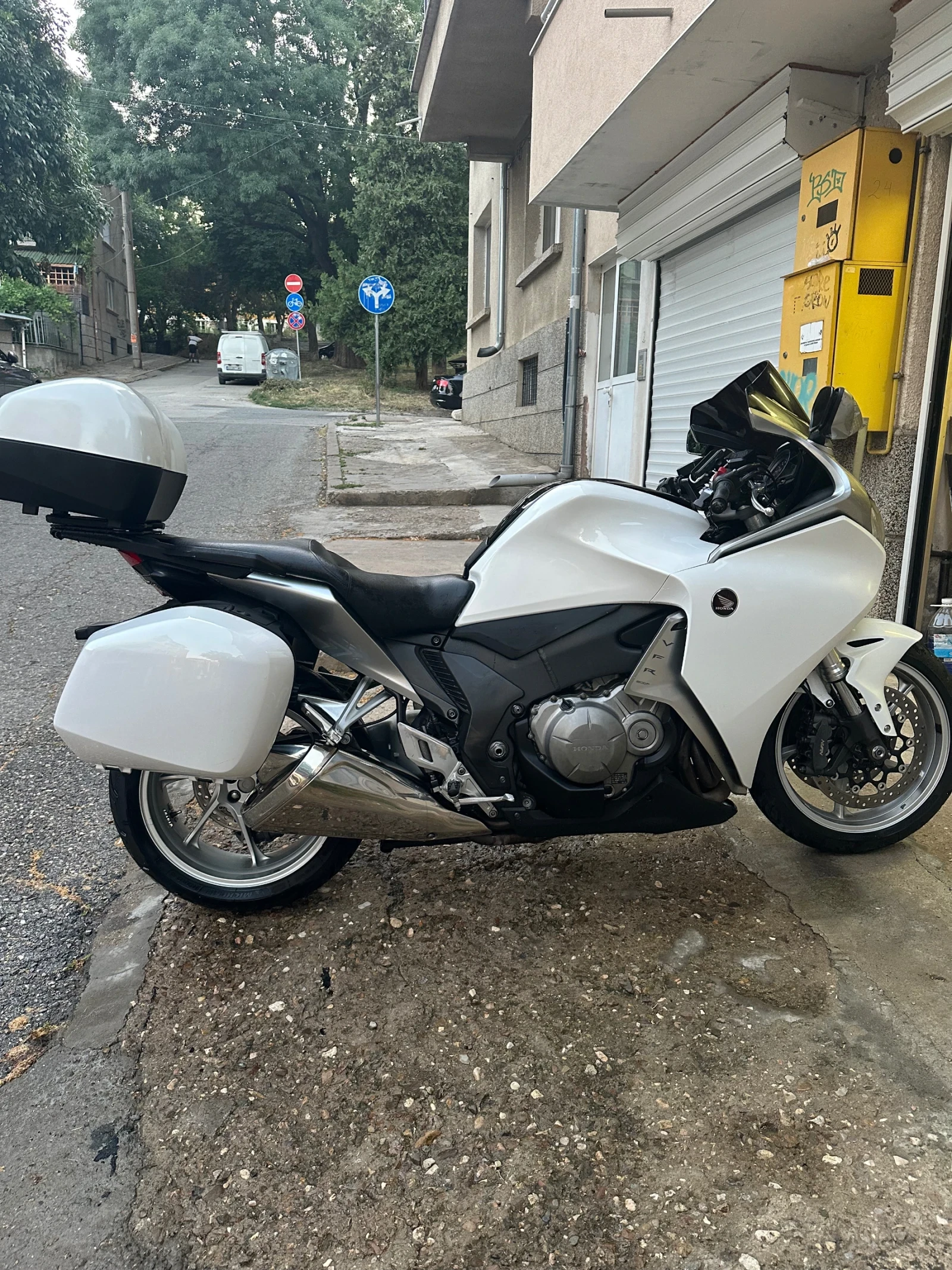 Honda Vfr 1200 F - изображение 4
