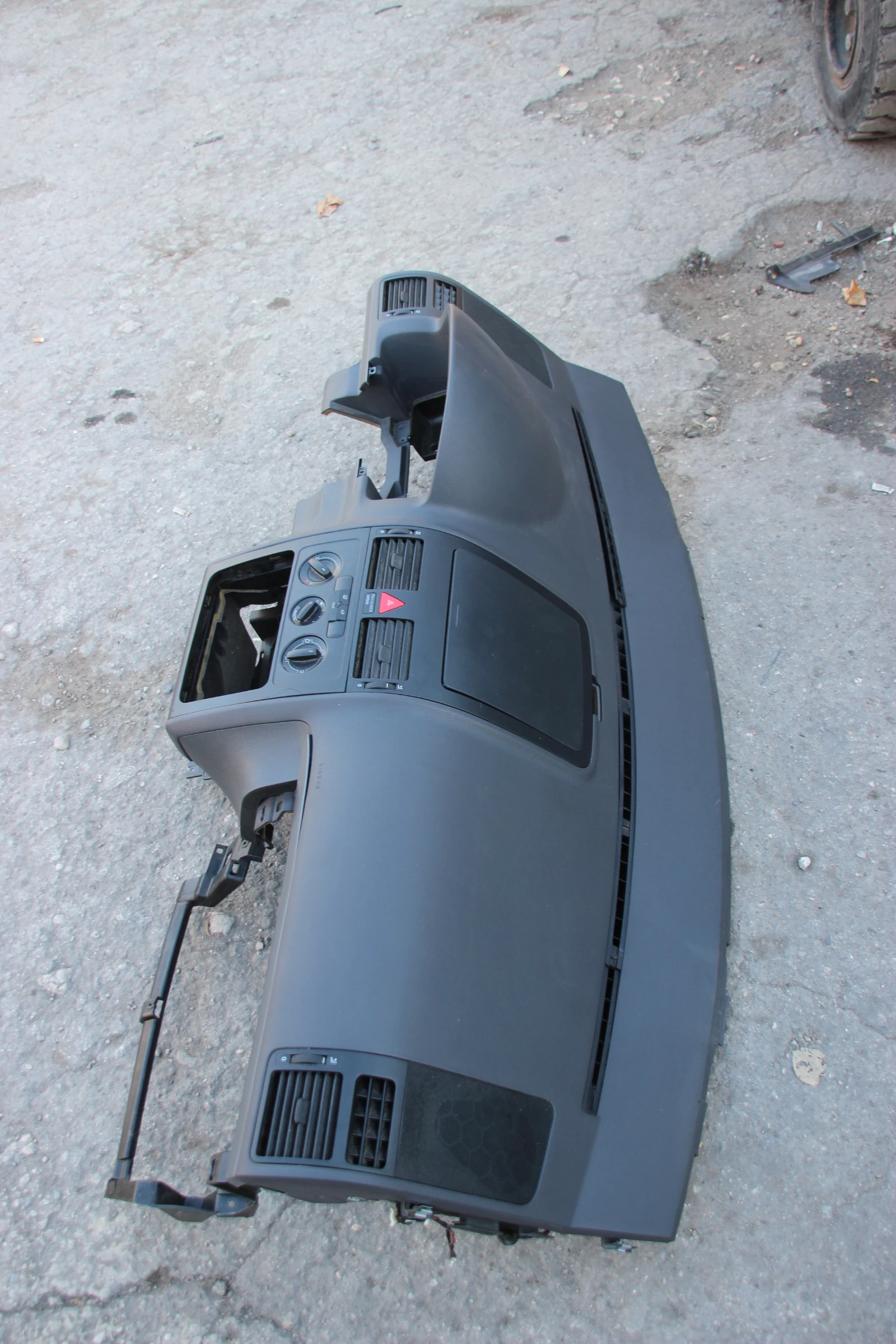     2006 .    | Mobile.bg   3