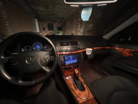 Mercedes-Benz E 220, снимка 8