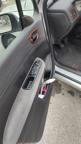 Peugeot 307 Хечбек  - 1600 € / 3129.33 лв. - 51020708 8