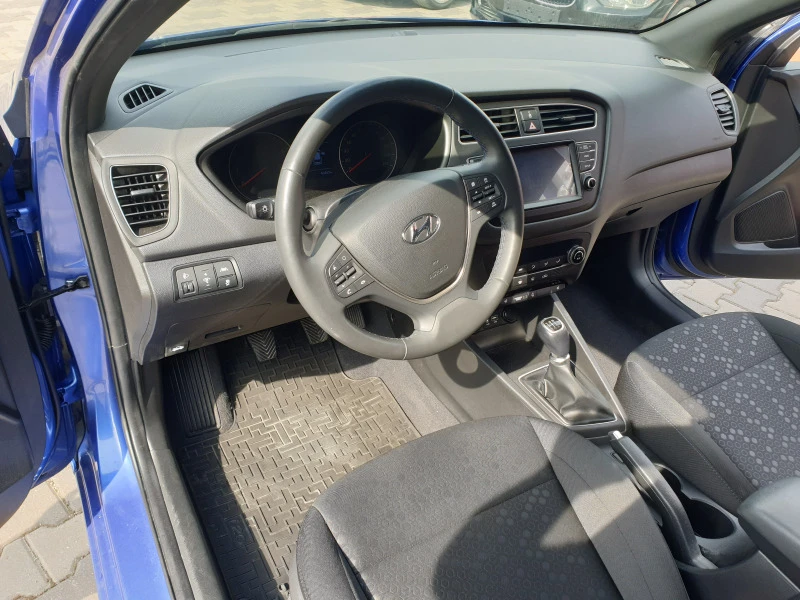 Hyundai I20 1.2i, снимка 12 - Автомобили и джипове - 45493849