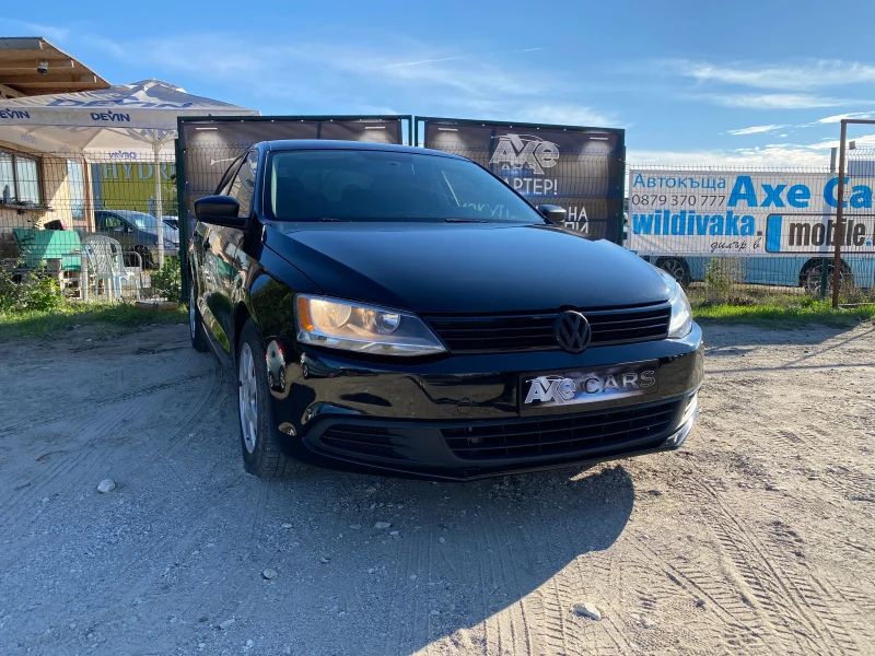 VW Jetta 2.0i 8v Automatic , снимка 1 - Автомобили и джипове - 47279073