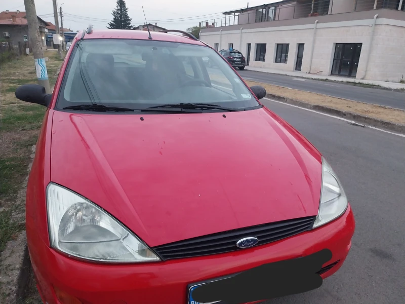 Ford Focus 1.4 клима гаражен , снимка 2 - Автомобили и джипове - 47313603