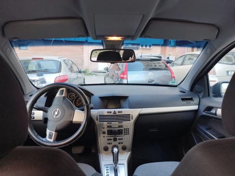 Opel Astra 1.9 CDTI, снимка 10 - Автомобили и джипове - 47479473