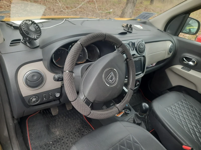 Dacia Lodgy, снимка 4 - Автомобили и джипове - 48443428