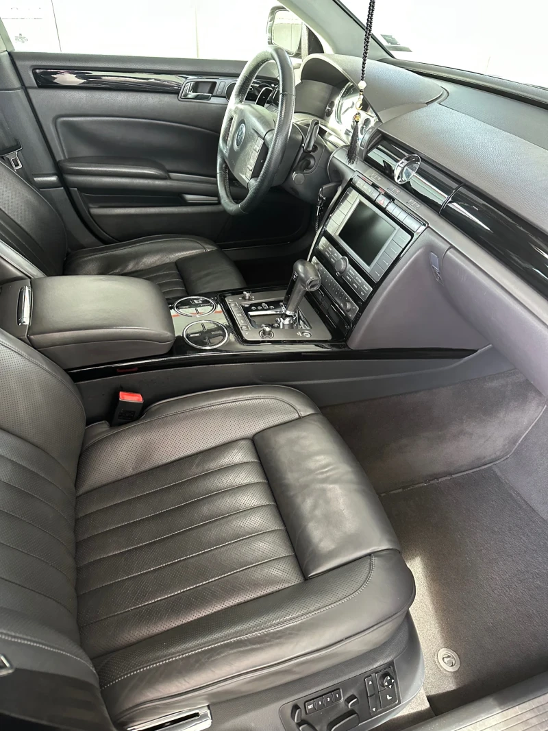 VW Phaeton, снимка 8 - Автомобили и джипове - 48512908