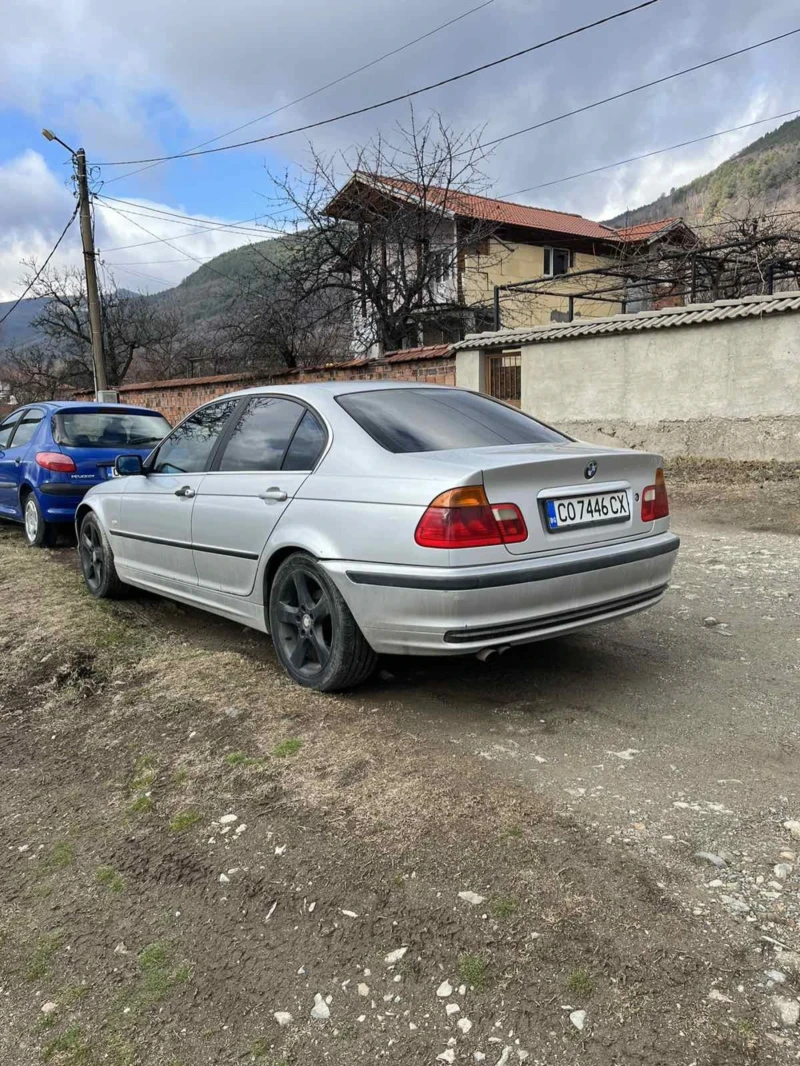 BMW 323, снимка 3 - Автомобили и джипове - 48783902