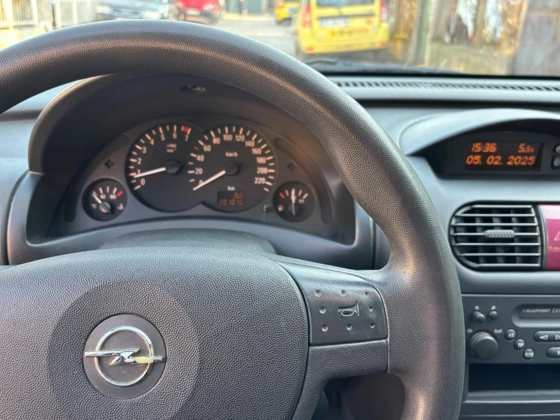 Opel Corsa КАТО НОВА , снимка 13 - Автомобили и джипове - 49043222