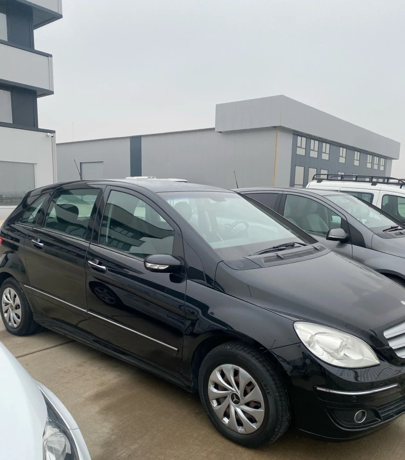 Mercedes-Benz B 180, снимка 8 - Автомобили и джипове - 49282473