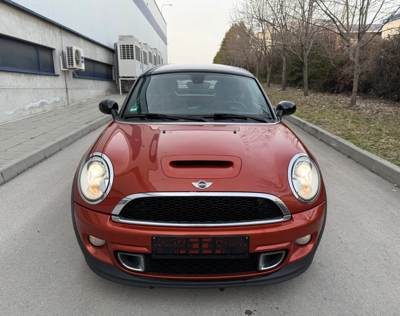 Mini Coupe 2.0SD R58 Navi* Xenon* Leder* Automat, снимка 2 - Автомобили и джипове - 49306534