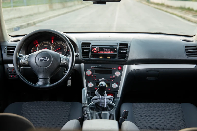 Subaru Legacy 2.0 Bi-Fuel , снимка 13 - Автомобили и джипове - 51407351