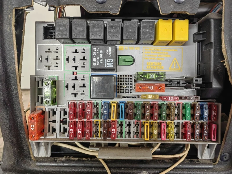 Opel Zafira, снимка 11 - Автомобили и джипове - 52518131