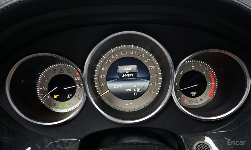 Mercedes-Benz CLS 350, снимка 8 - Автомобили и джипове - 52708851