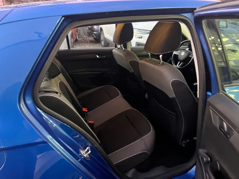 Skoda Fabia 1.0 MPI LPG, снимка 7 - Автомобили и джипове - 52727354