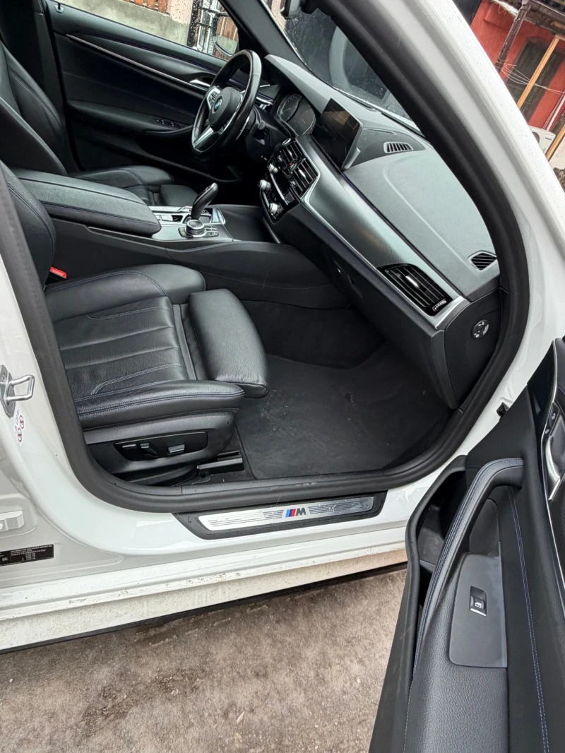 BMW 540 БЕЗУПРЕЧНО СЪСТОЯНИЕ КАТО НОВА НОВ ВНОС ГЕРМАНИЯ , снимка 14 - Автомобили и джипове - 53053810