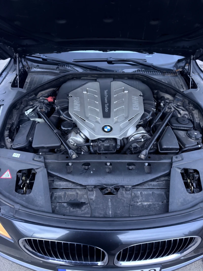 BMW 750, снимка 16 - Автомобили и джипове - 53357413