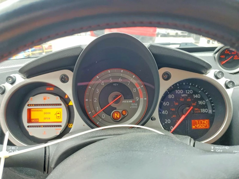 Nissan 370Z Nismo Tech, снимка 9 - Автомобили и джипове - 53502161