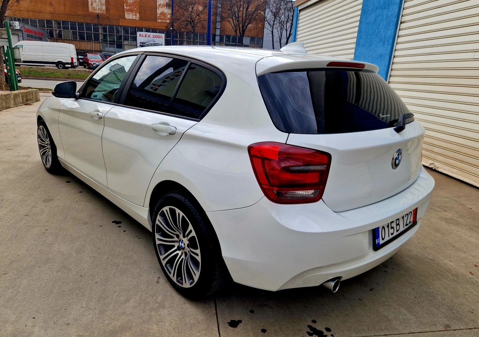 BMW 116 2.0D - изображение 4