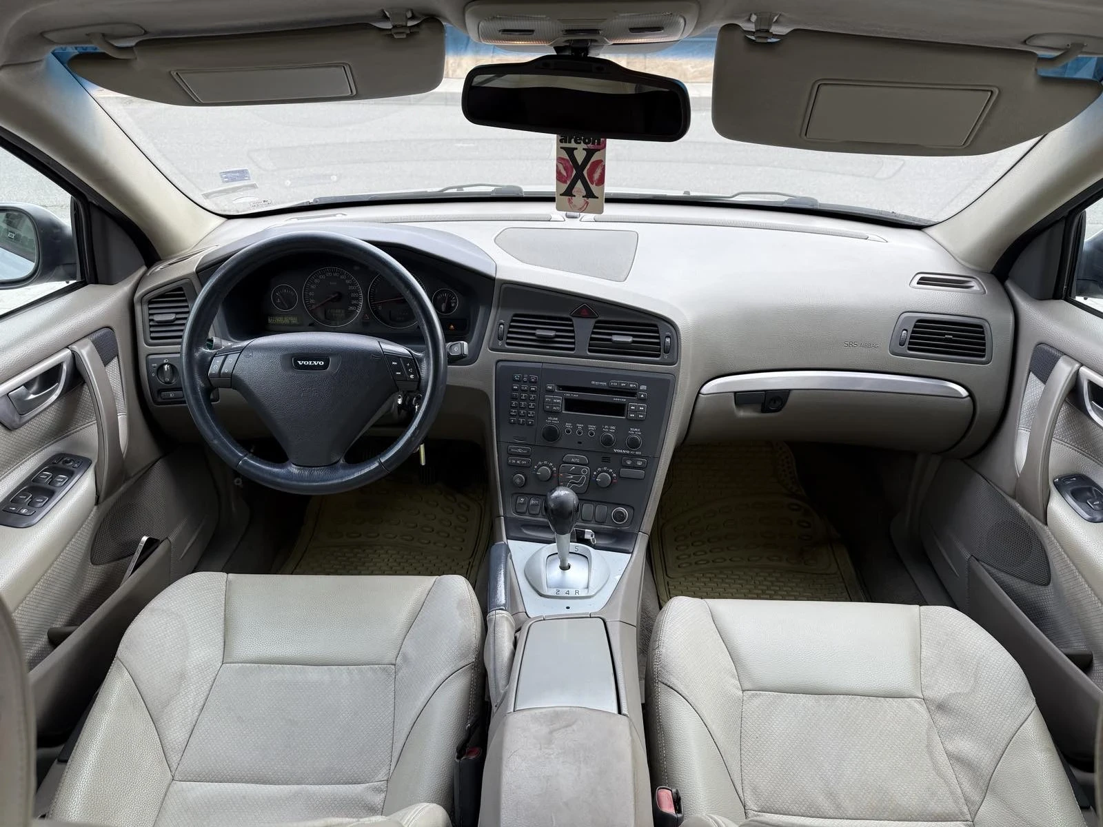 Volvo S60 2.4D - изображение 7