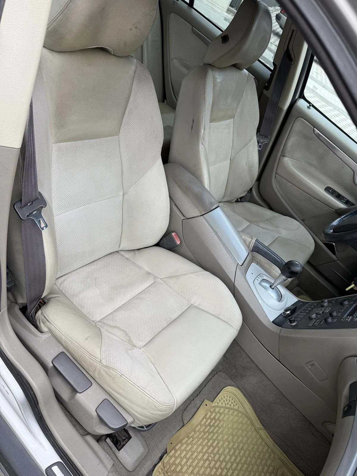Volvo S60 2.4D - изображение 8