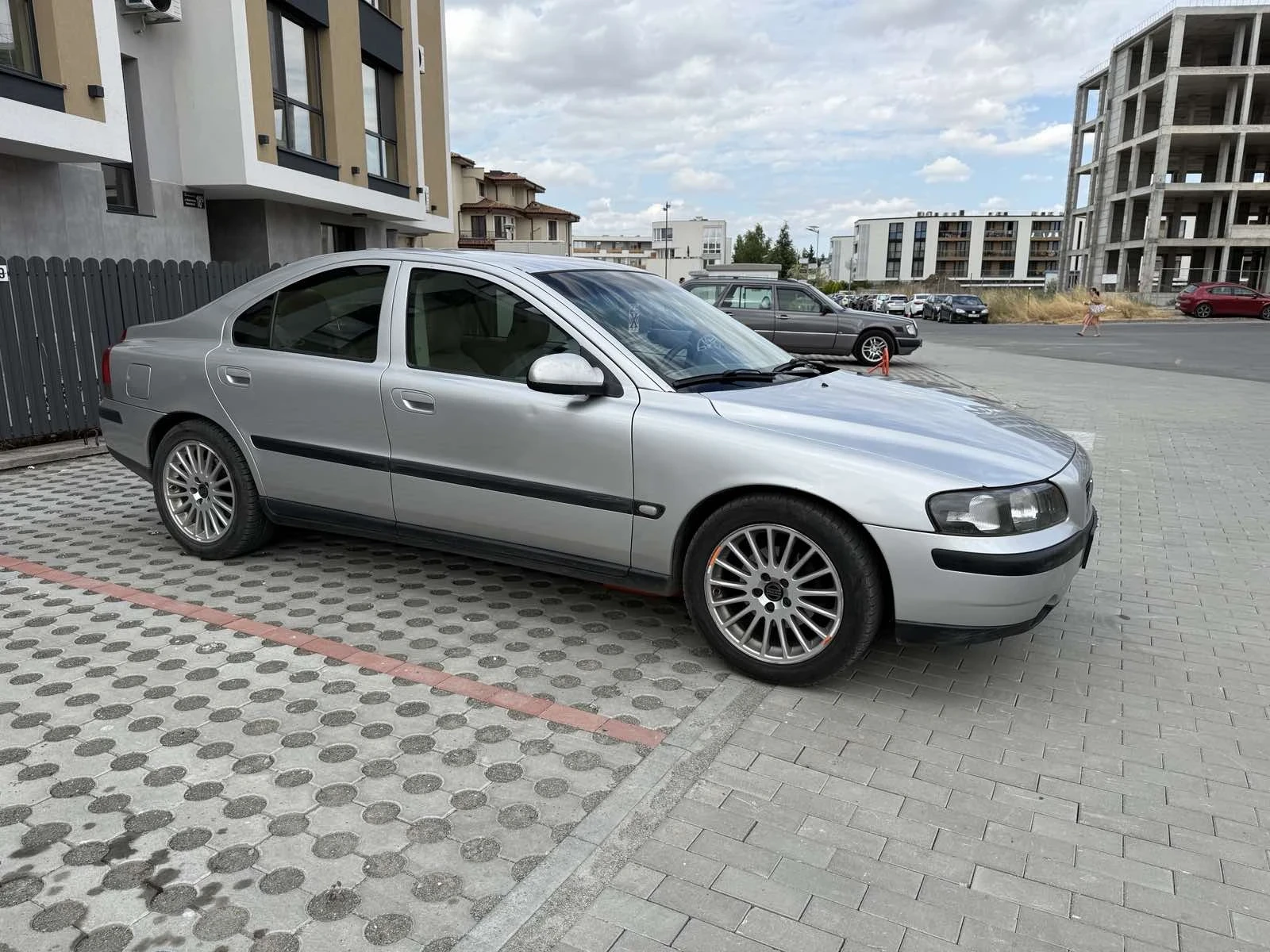 Volvo S60 2.4D - изображение 6