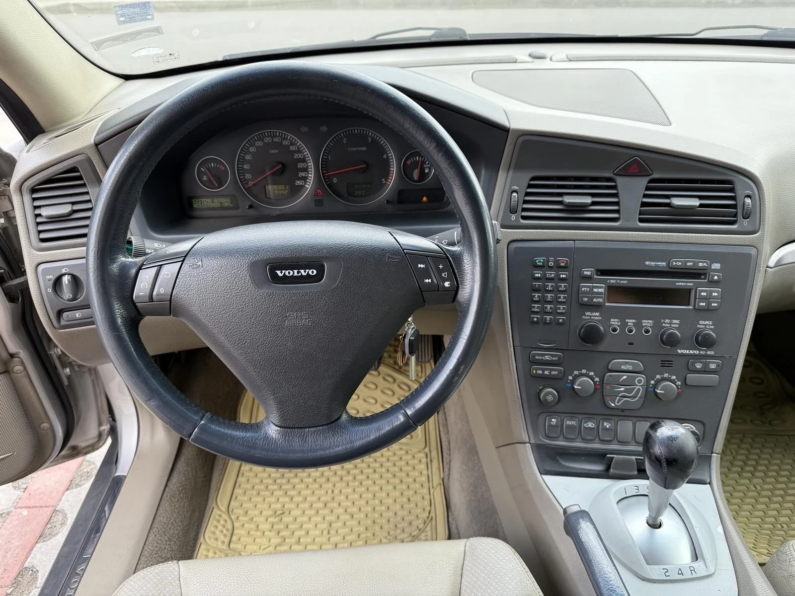 Volvo S60 2.4D - изображение 9