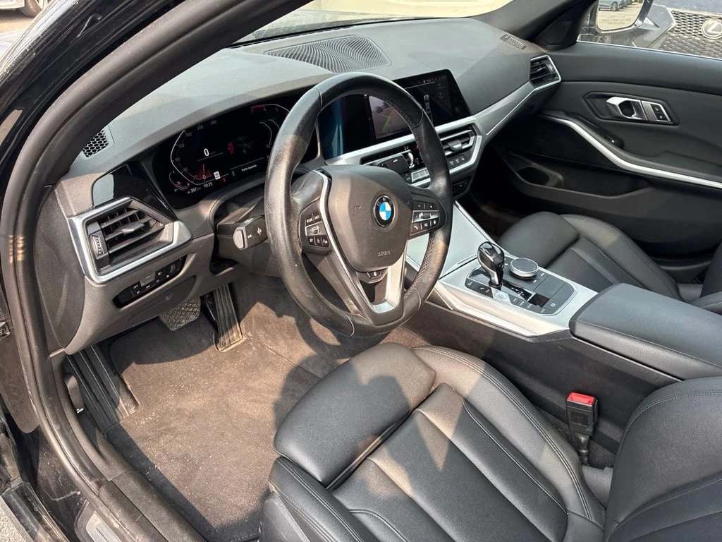 BMW 330 * 330i xDrive * CARFAX * БЕЗ ПЪРВОНАЧАЛНА ВНОСКА - изображение 5