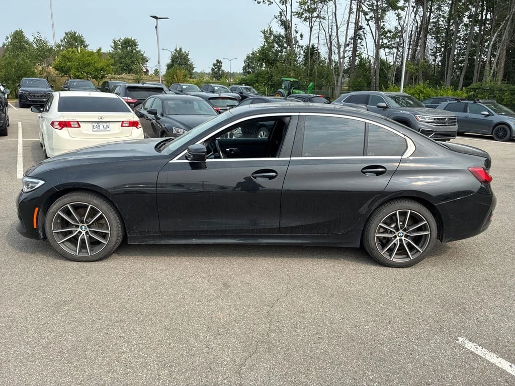 BMW 330 * 330i xDrive * CARFAX * БЕЗ ПЪРВОНАЧАЛНА ВНОСКА - изображение 2