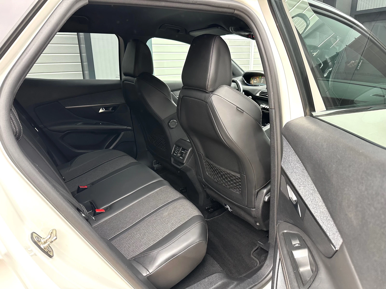 Peugeot 3008 HDI EAT8 GT-line FULL LED    | Mobile.bg   11