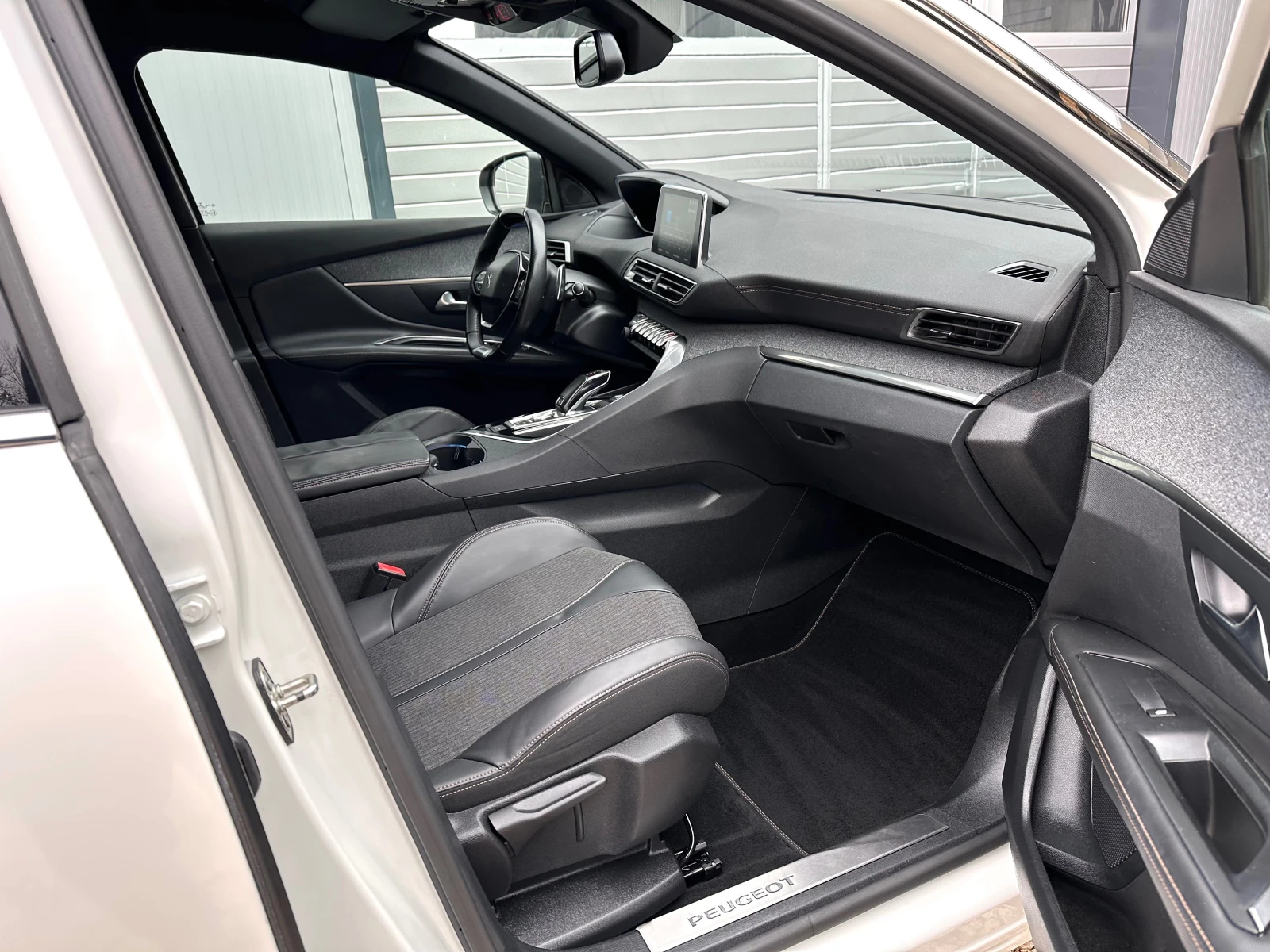 Peugeot 3008 HDI EAT8 GT-line FULL LED    | Mobile.bg   10