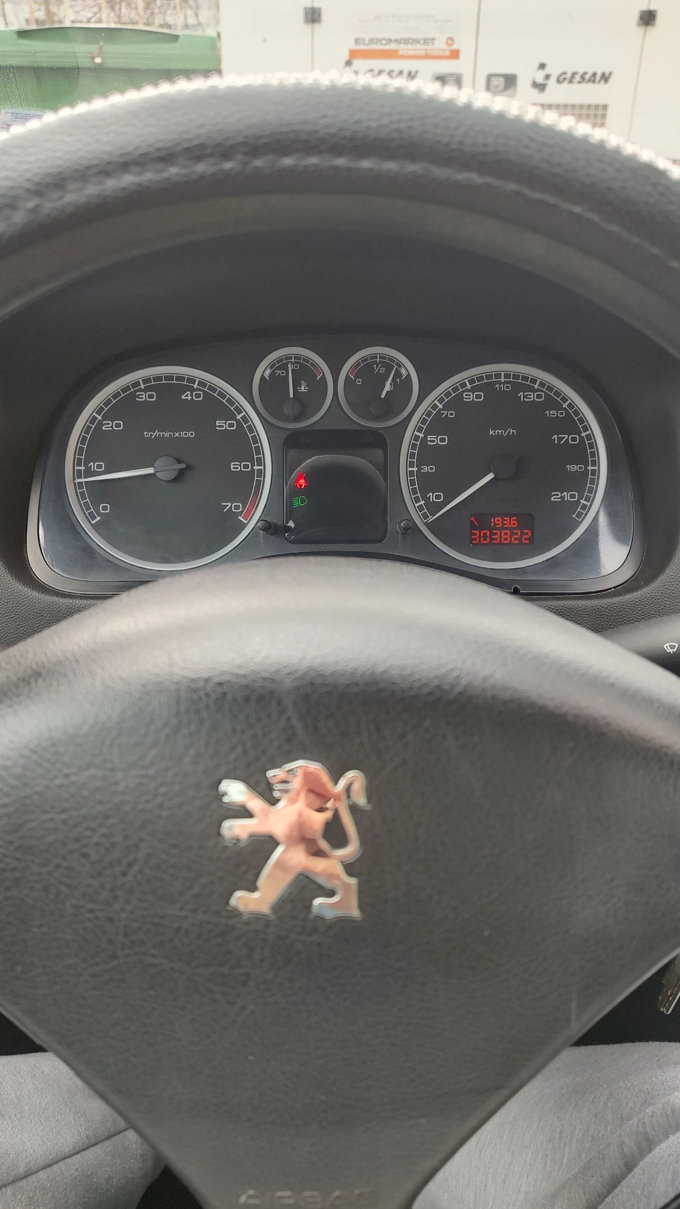 Peugeot 307 Хечбек , снимка 14 - Автомобили и джипове - 53735150