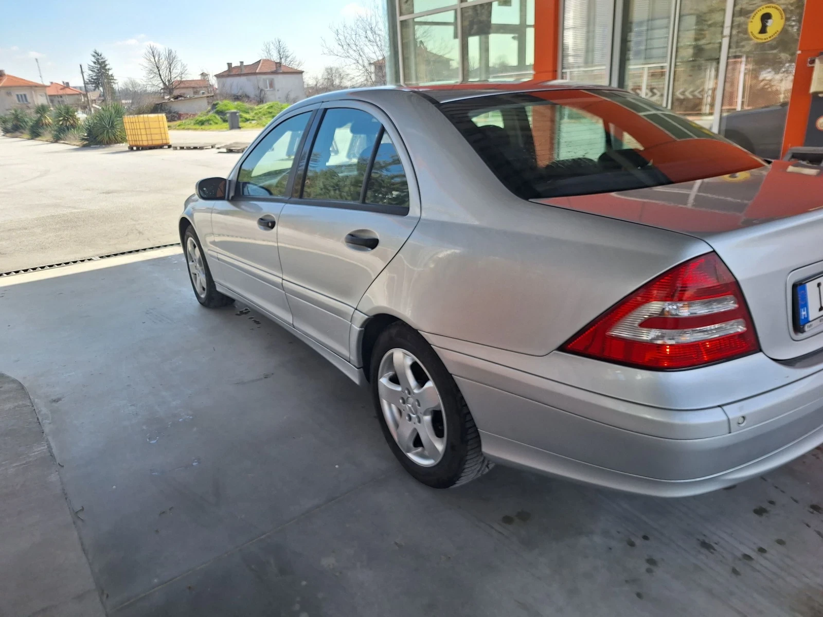 Mercedes-Benz C 200, снимка 5 - Автомобили и джипове - 53780764