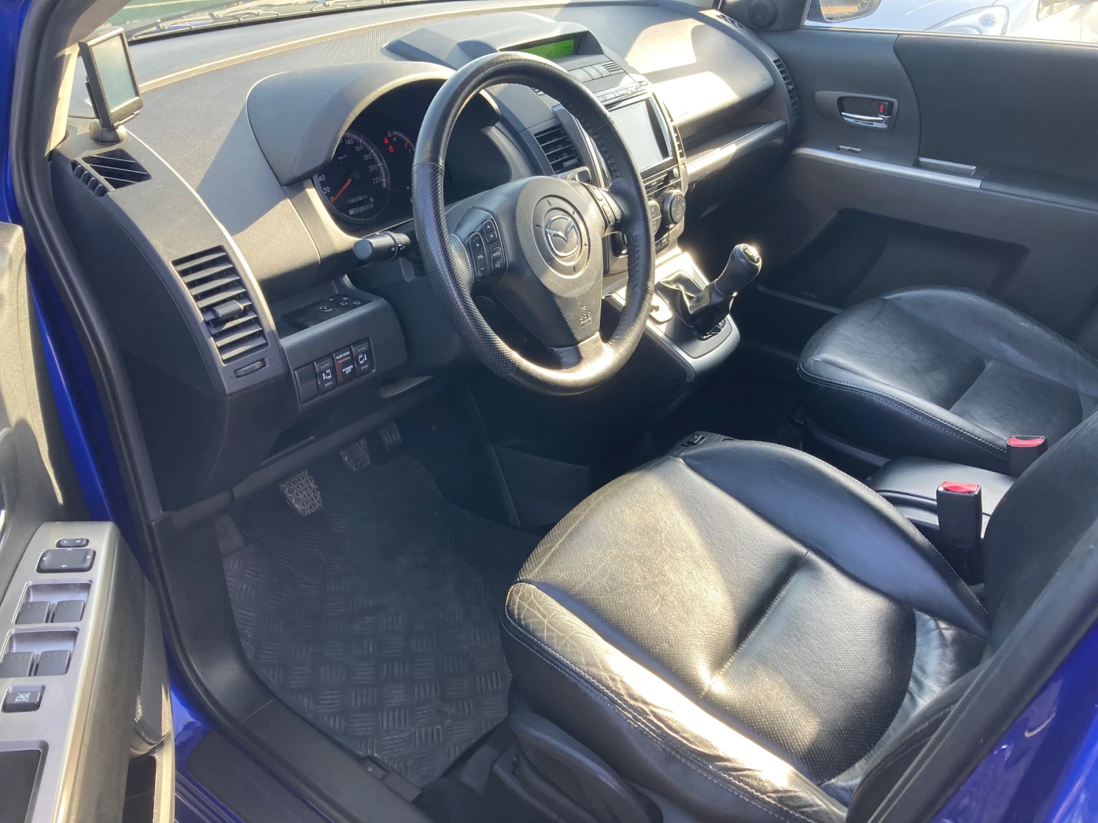 Mazda 5 2.0Sport, снимка 6 - Автомобили и джипове - 53883898