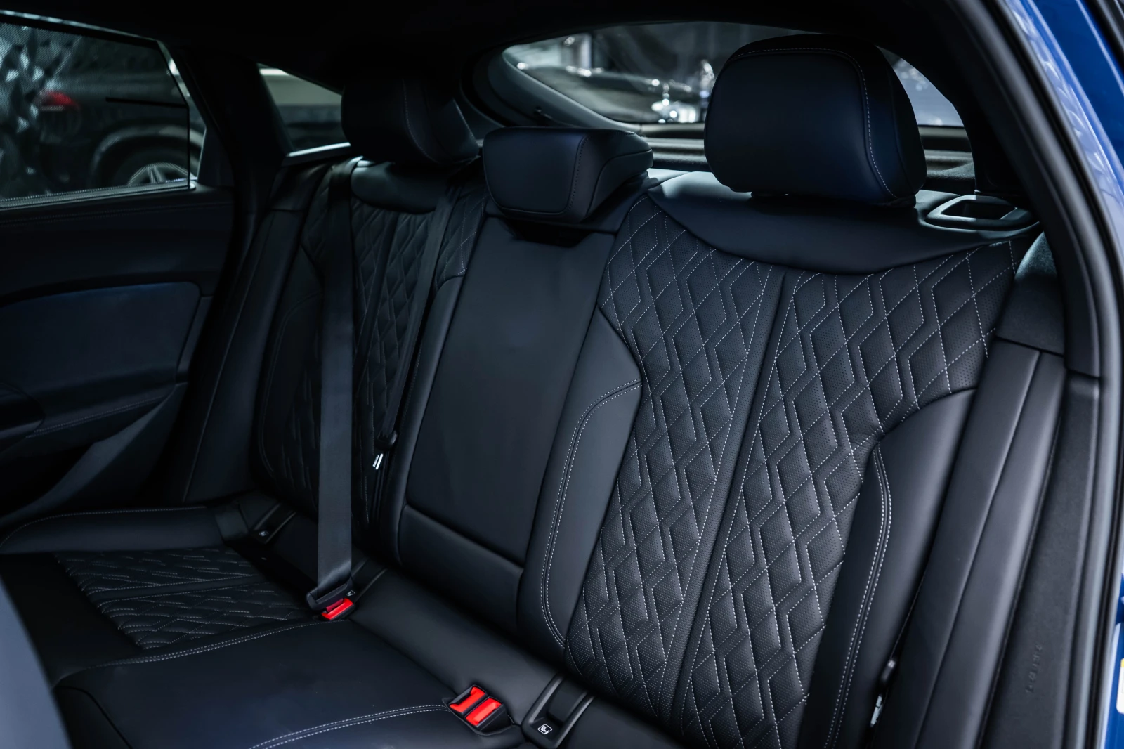 Audi S5 Quattro* Pano* B&O, снимка 16 - Автомобили и джипове - 54114077