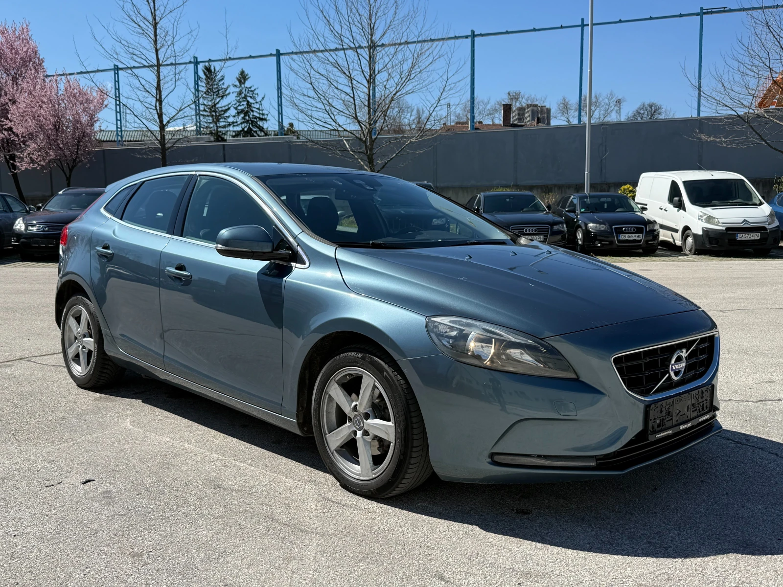 Volvo V40, снимка 6 - Автомобили и джипове - 54148630
