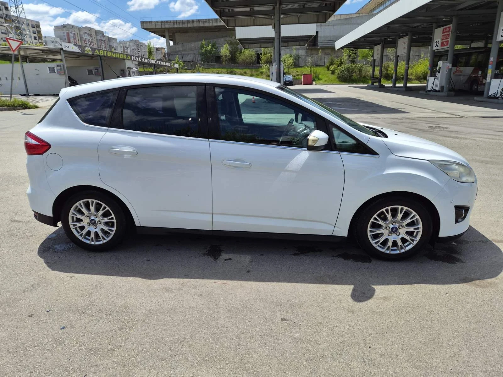 Ford C-max, снимка 4 - Автомобили и джипове - 54411729