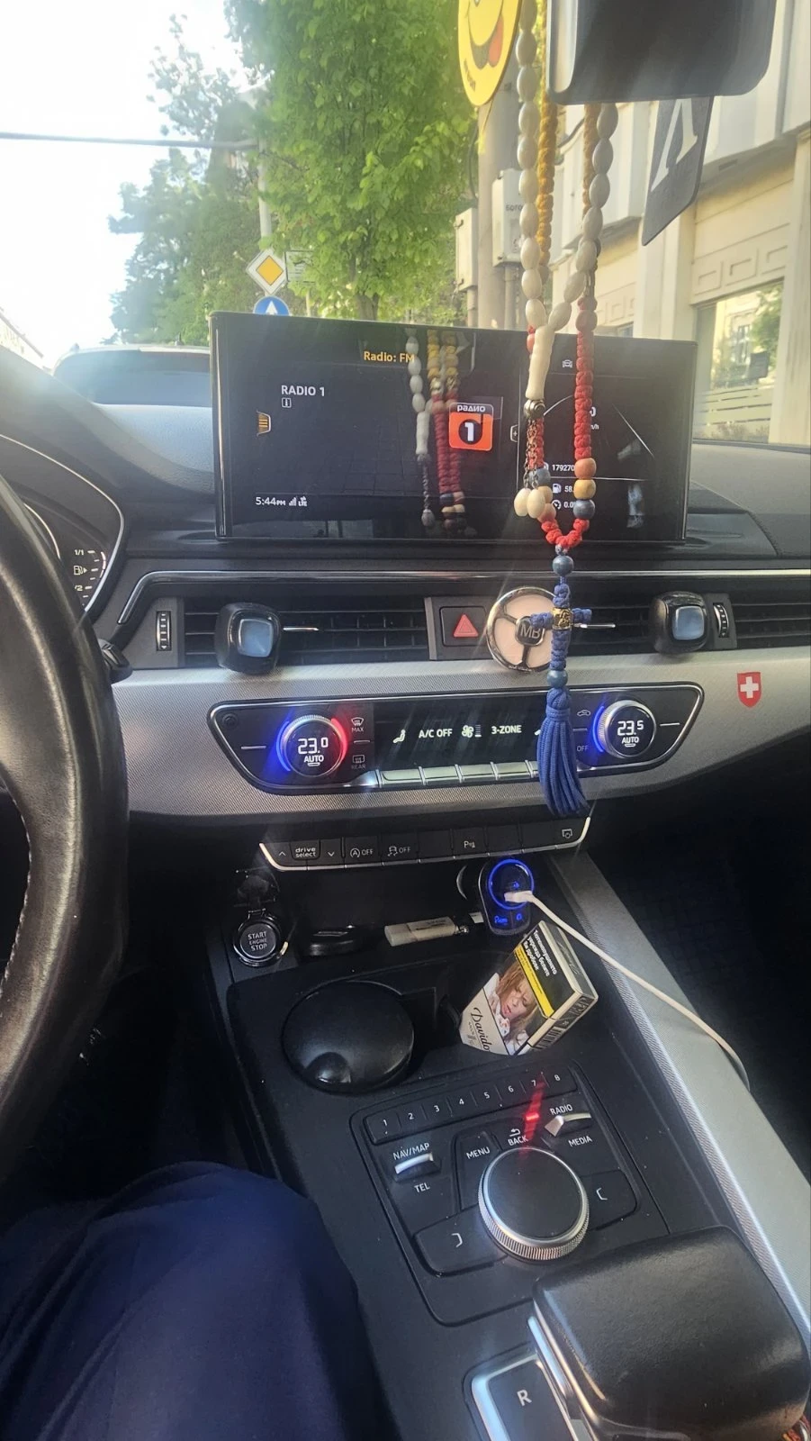 Audi A4 B9 quarto s line, снимка 4 - Автомобили и джипове - 54489231