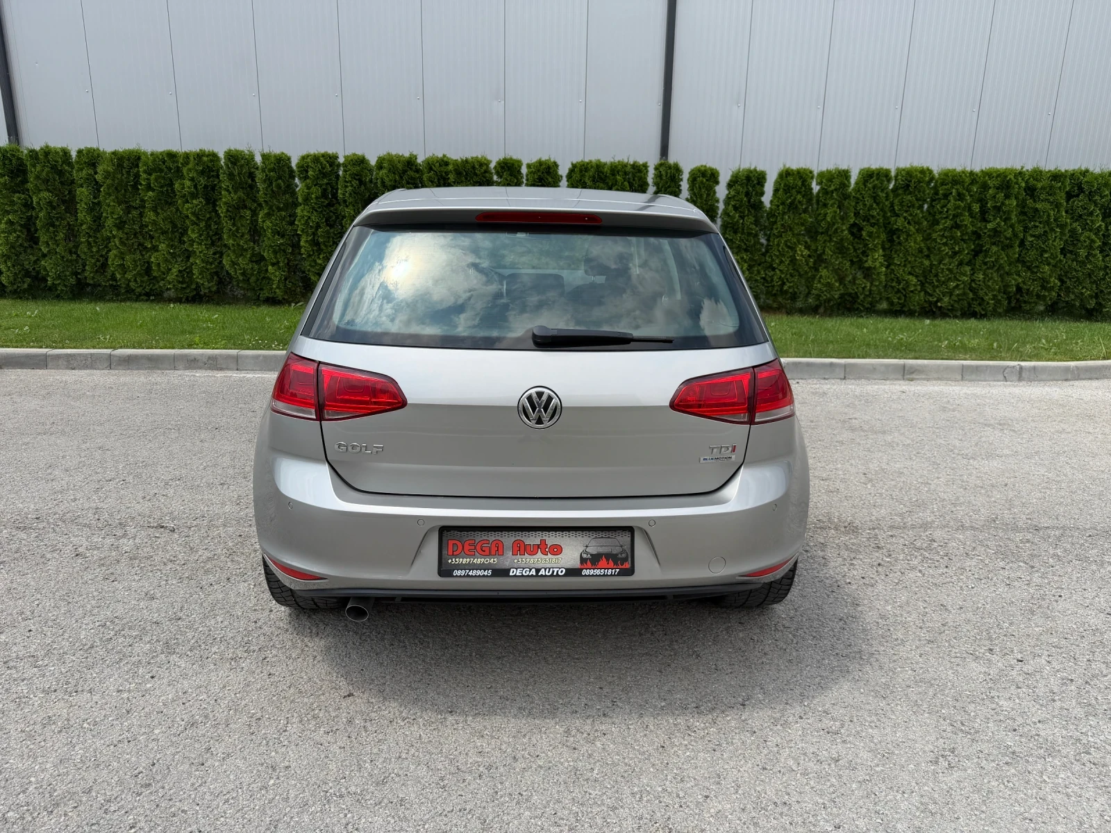 VW Golf 1.6tdi 105k.c* Автоматик* Recaro* ЛИЗИНГ* , снимка 7 - Автомобили и джипове - 54778577