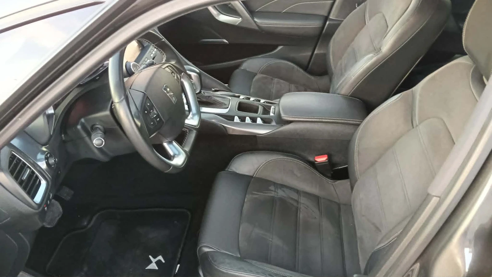 Citroen DS5 2.0 Blue HDI 180 к.с, снимка 6 - Автомобили и джипове - 55238391