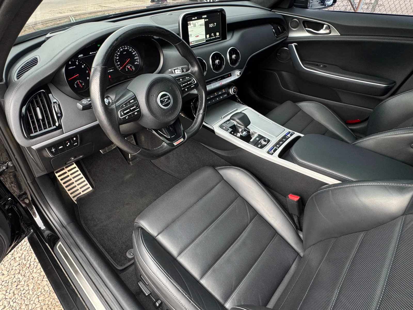 Kia Stinger 3.3 Turbo AWD ! GT !, снимка 8 - Автомобили и джипове - 55325782