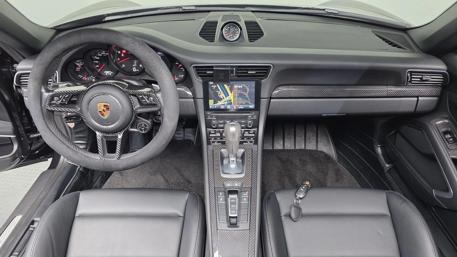 Porsche 911 Carrera 4* ЛЮК* ПОДГРЕВ ВОЛАН* КРАЙНА ЦЕНА, снимка 7 - Автомобили и джипове - 55378670