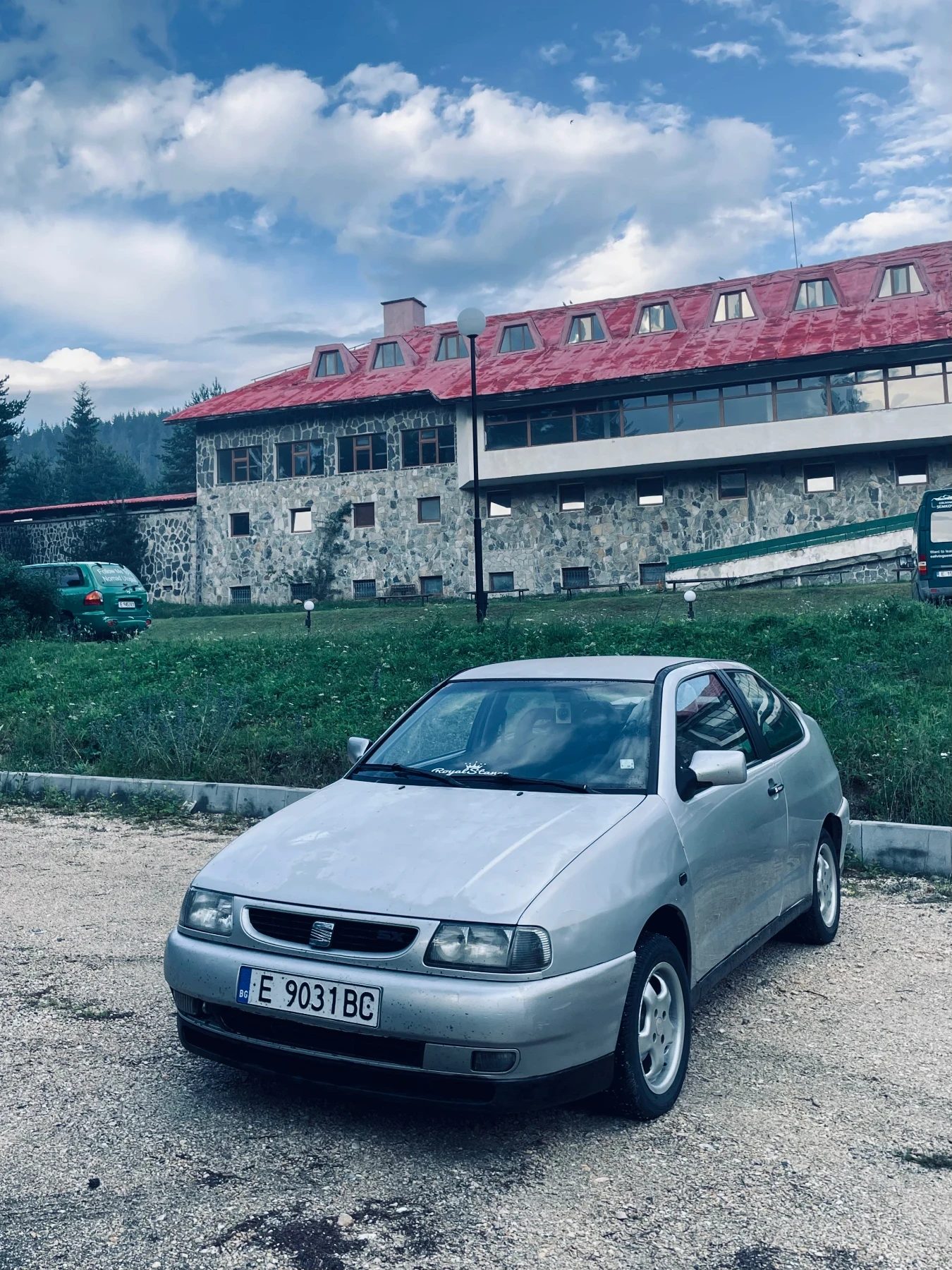 Seat Cordoba, снимка 4 - Автомобили и джипове - 55666218